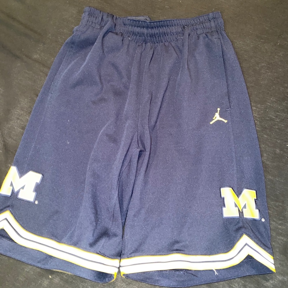 Michigan basketball Throwback Shorts